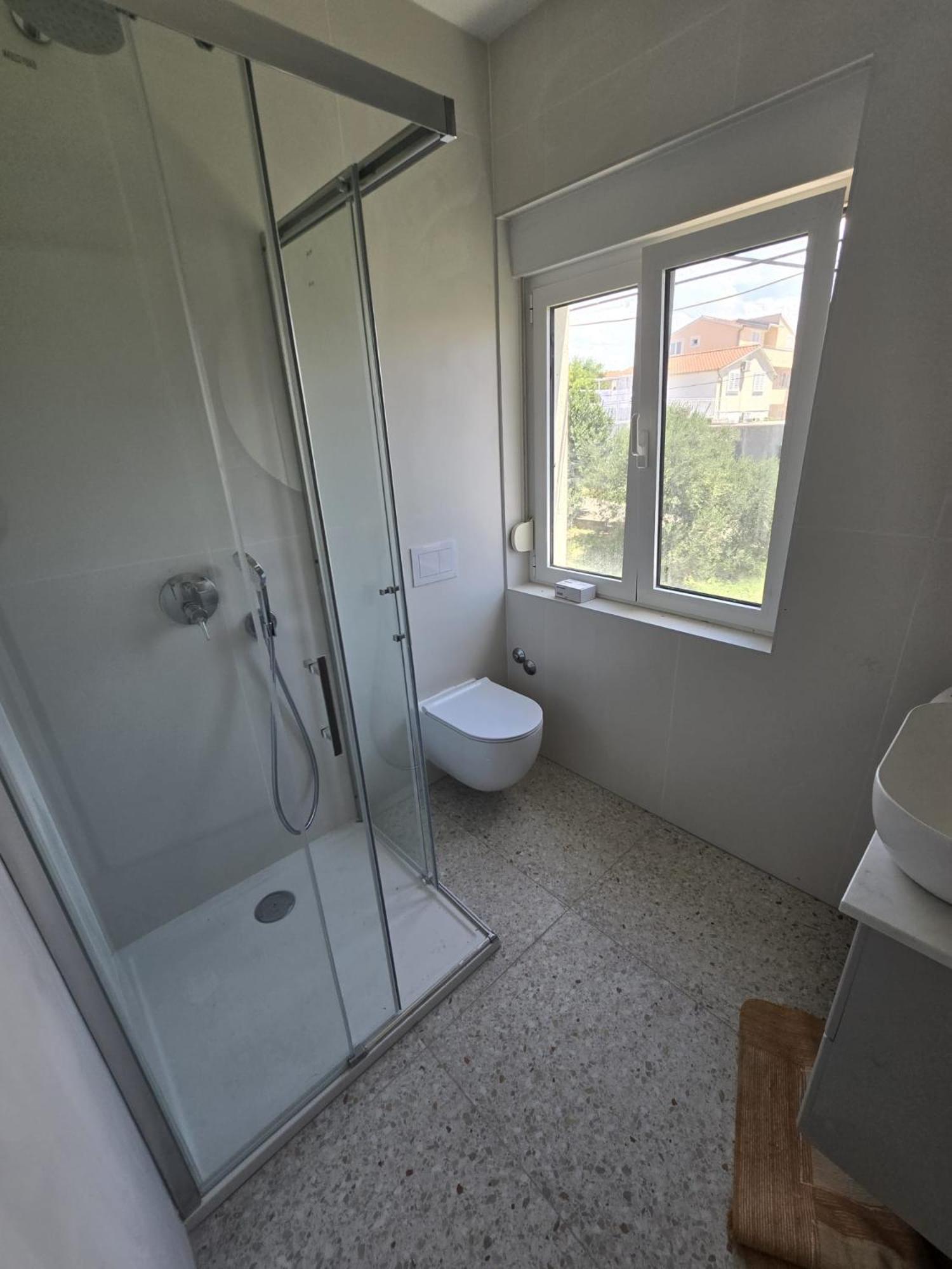 Apartmani Mira Vodice Eksteriør billede